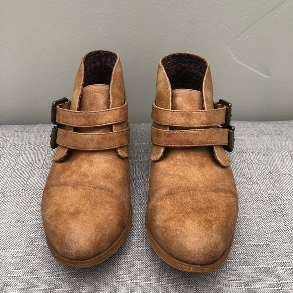 Volcom Tan Booties - Picture 2 of 5